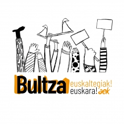 Dinámica 'Bultza euskaltegiak! Bultza euskara!' para subrayar la importancia del movimiento de euskaldunización de las personas adultas