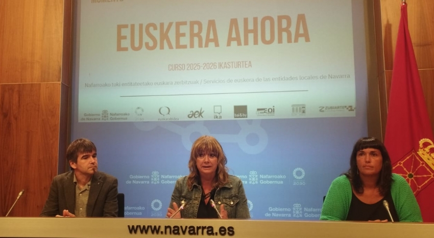 Nafar guztiei «euskaraz biziko den Nafarroan» parte izateko deia zabaldu diegu gaur Iruñean