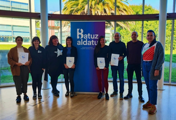 “Batuz Aldatu” itunaren sinatzaileen batzarrean hartu du parte AEKk